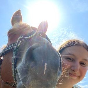 Meet your Posher, Isabella